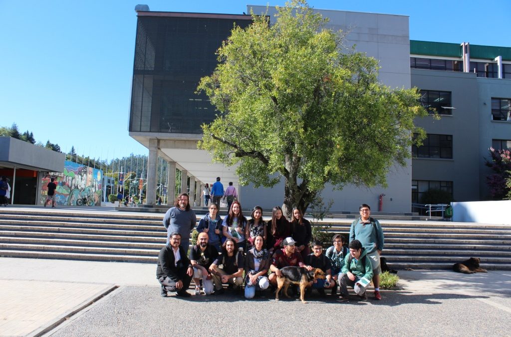 FCF y mechones de la UdeC recorrieron por el patrimonio arbóreo