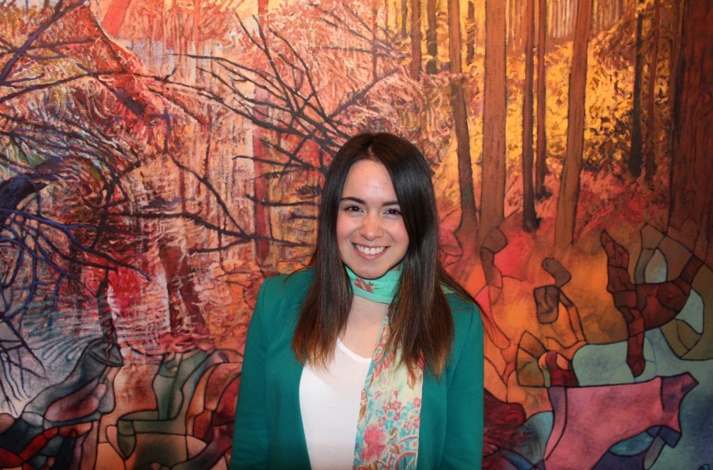 Nicol Morales presentó su proyecto de investigación