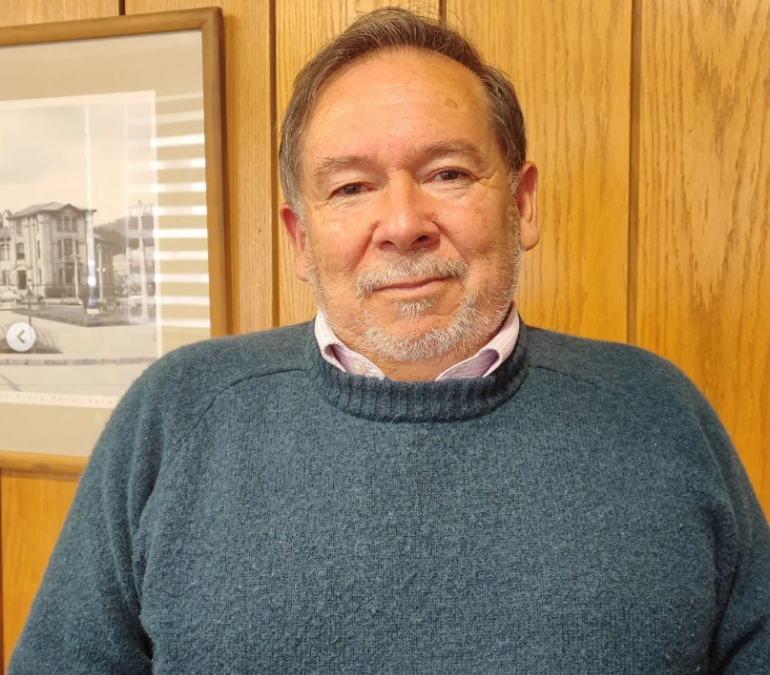 Programa Construyendo Raíces de la SNF entrevista al Decano Dr. Manuel Sánchez Olate.